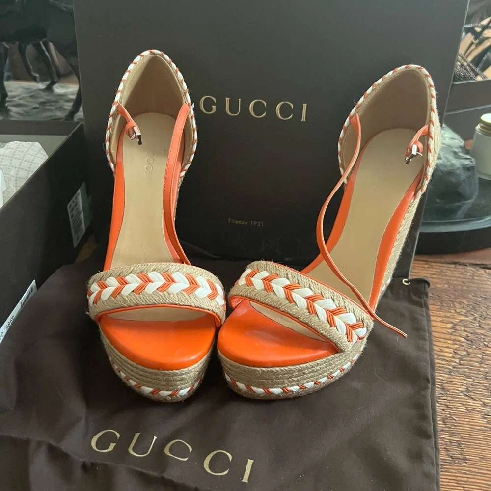 Gucci Women's Vibrant Orange and Cream Platform Sandals